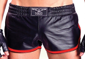 SHORT RED STRIPE
