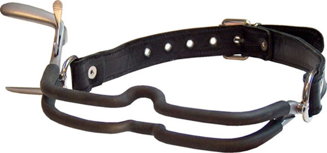 JAW LOCKER WITH LEATHER STRAP-ON WITH RUBBER COVERING THE CLAMP